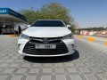 toyota-camry-2017-small-0