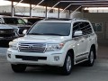 toyota-land-cruiser-gxr-2014-small-1