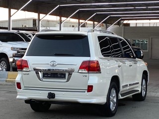 Toyota Land Cruiser GXR 2014