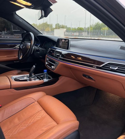 bmw-740li-2016-big-5