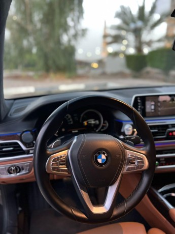 bmw-740li-2016-big-6