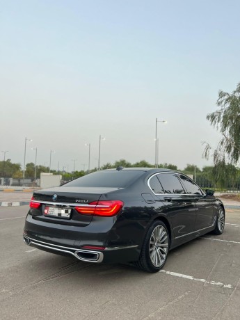 bmw-740li-2016-big-9