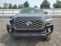 toyota-tacoma-double-cab-2021-small-5