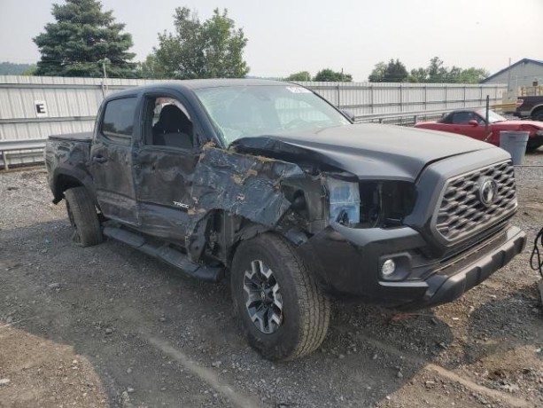 toyota-tacoma-double-cab-2021-big-0