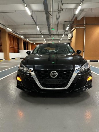 nissan-altima-2020-big-6