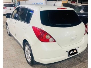 Nissan Tiida 2006