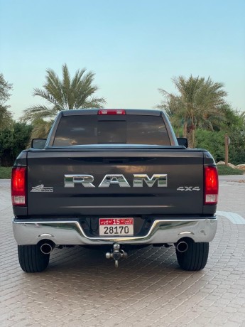 dodge-ram-hemi-2019-big-1