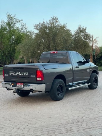 dodge-ram-hemi-2019-big-0