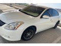 nissan-altima-2011-small-0