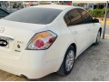 nissan-altima-2011-small-0