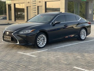 Lexus ES300 2020