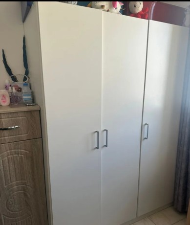 wooden-wardrobe-big-0