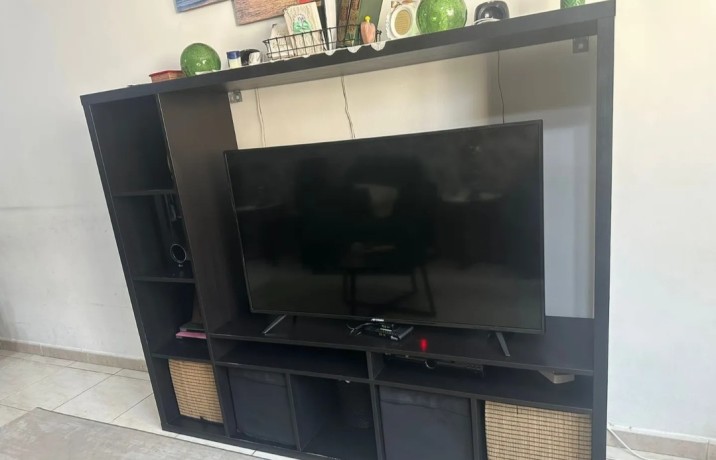 wooden-tv-stand-big-0