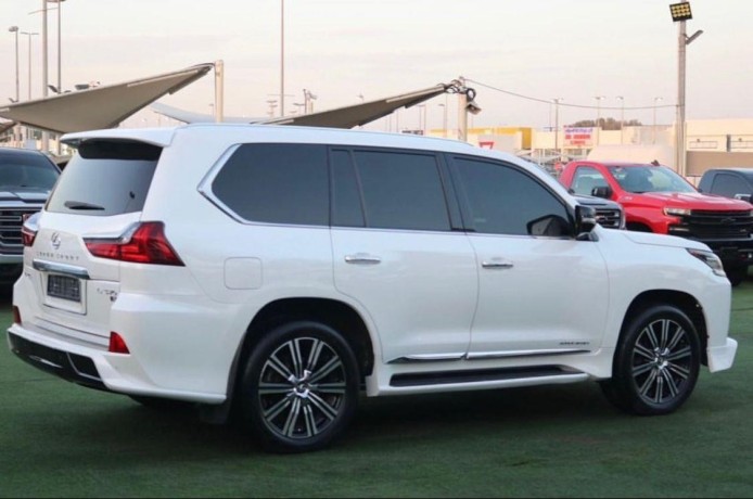 lexus-lx570-2016-big-3