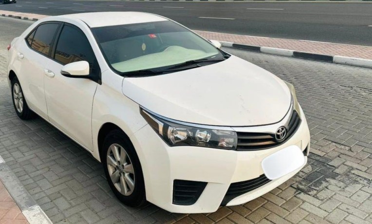 toyota-corolla-2015-big-0