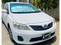 toyota-corolla-2015-small-0