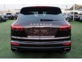 porsche-cayenne-2016-small-1