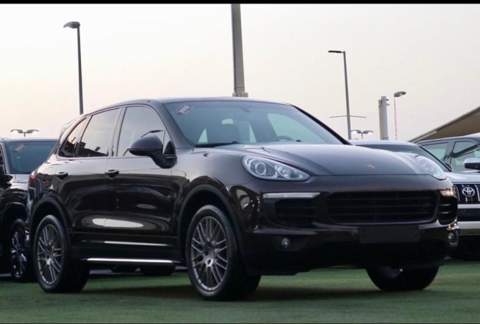 porsche-cayenne-2016-big-4