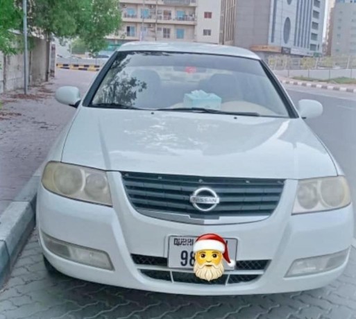 nissan-sunny-2010-big-0