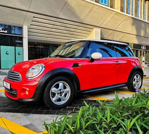 mini-cooper-2012-big-0