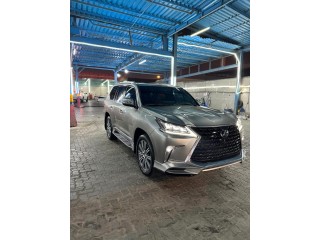 Lexus LX570 2016