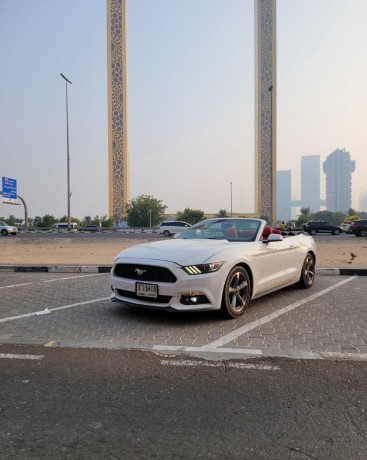 ford-mustang-2015-big-0