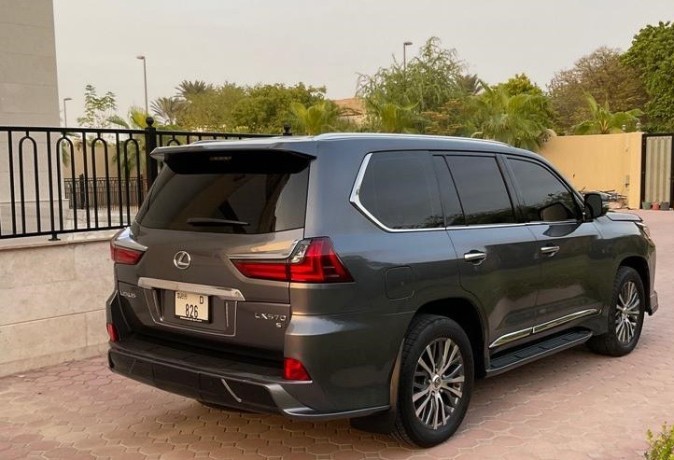 lexus-lx570-v8-57l-full-options-model-2017-big-4