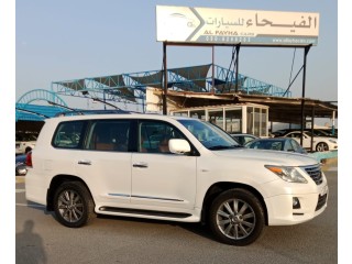 Lexus LX570 V8 5.7L Full Option Model 2011