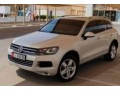 volkswagen-touareg-2012-small-0