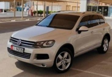 volkswagen-touareg-2012-big-0