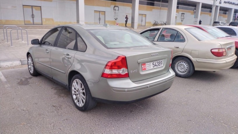 volvo-s40-2007-big-4