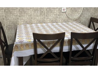 4 person dining table