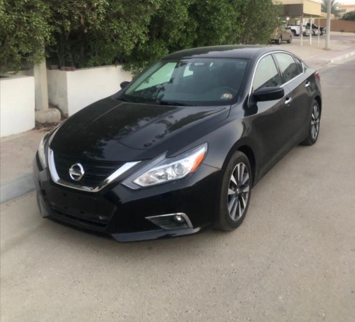 nissan-altima-sv-2017-big-0