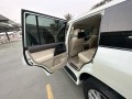 toyota-land-cruiser-2020-small-1