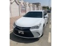 toyota-camry-2017-small-0