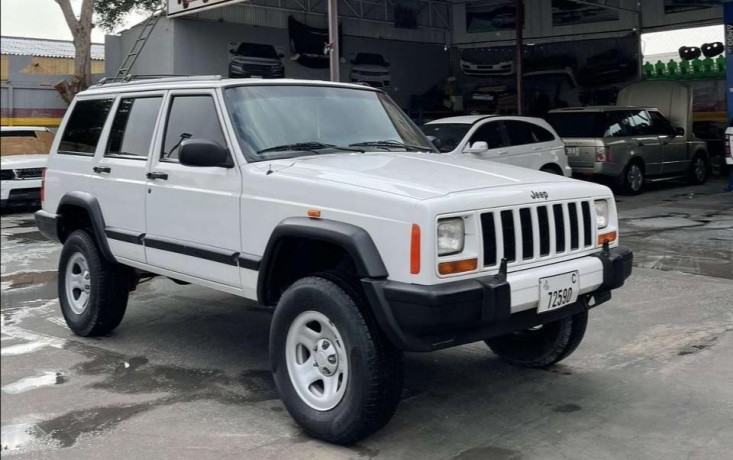 jeep-cherokee-1998-big-0