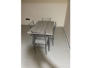 4 person dining table