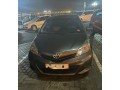 toyota-yaris-2012-small-0