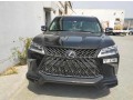 lexus-lx570-2016-small-0