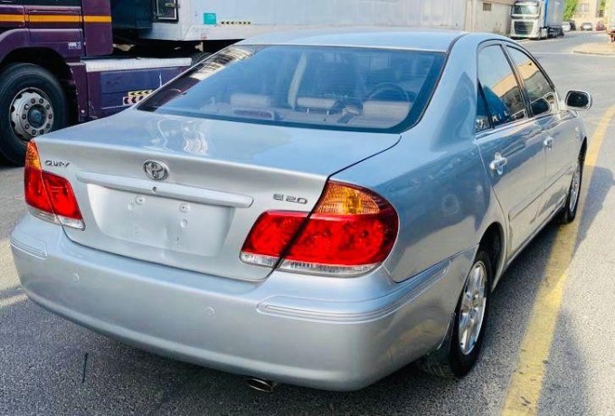 toyota-camry-2006-big-5