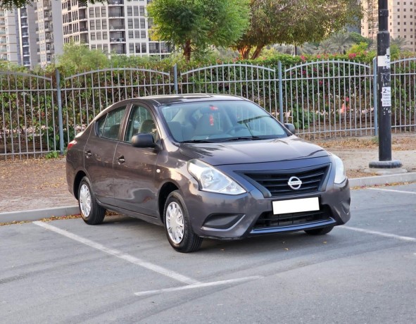 nissan-sunny-2019-big-0