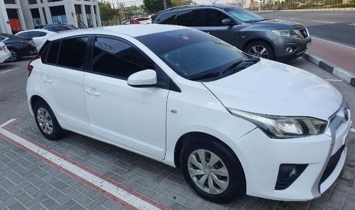 toyota-yaris-big-0