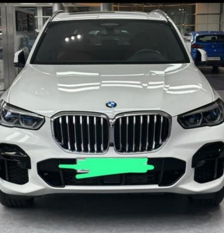 bmw-x5-2033-big-1