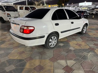 Nissan Sunny 2003