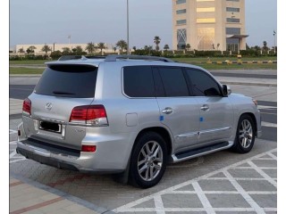 Lexus LX570 2013