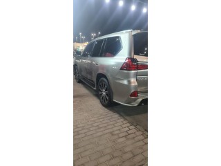 Lexus LX570