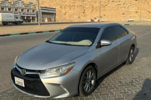 toyota-camry-se-2016-big-0