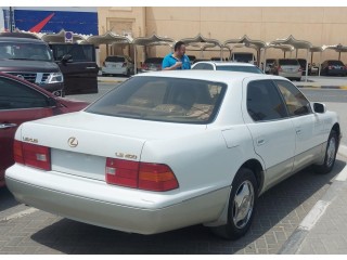 Lexus LS400 1999