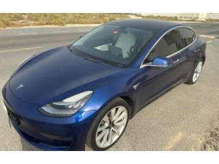 Tesla model 3 2020