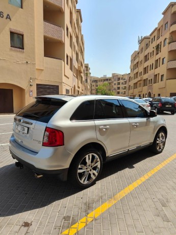 ford-edge-2011-big-0